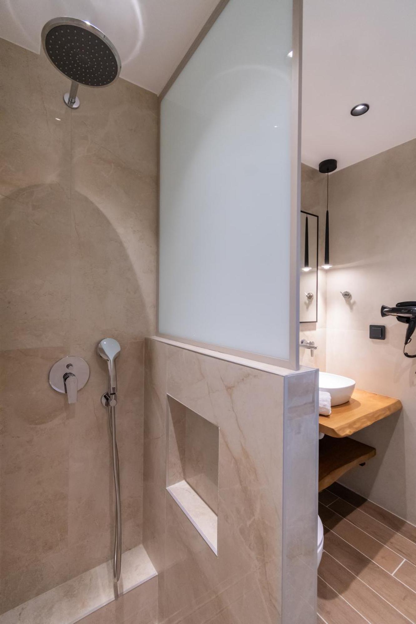 נאוס מרמרס Hp Family Suites חדר תמונה